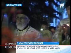 Peste 20.000 de pelerini s-au strans la racla Sfintei Parascheva si la moastele Sfantului Simeon