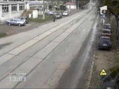 Pietoni, batuti pe trecere