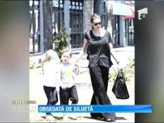 Angelina Jolie, cu venele mult prea proeminente pe maini