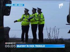 Un sofer de camion, la un pas sa fie omorat de un tren