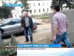 Şoferi filmaţi în timp ce îşi împărţeau argumentele cu pumnii!