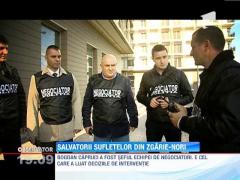 Povestea negociatorilor care au salvat-o pe femeia care voia să se arunce de la etajul 13