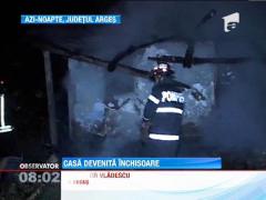 O bătrână din Argeş a ars de vie în propriul pat