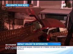Impact violent într-o intersecţie din Baia Mare