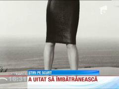 Cindy Crawford arată senzaţional la aproape 50 de ani