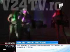 Balul bobocilor a devenit spectacol erotic! Animatoarele, date jos de pe scenă de directoare