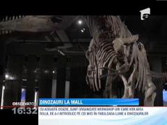 Expoziţie de dinozauri, într-un mall din Capitală