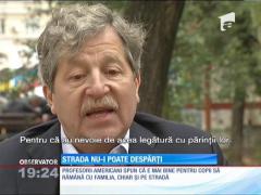 Oraşul de sub noi! Povestea familiei care preferă să-şi crească în stradă copiii, decât să-i părăsească