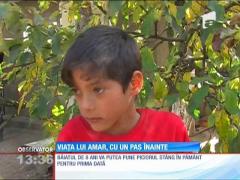 Amar, copilul fără un picior din Neamţ, se pregăteşte să renunţe la cârje