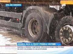 Vântul şi ninsoarea au făcut multe victime în ţară