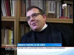 Un preot din Oradea este tată pentru 24 de copii