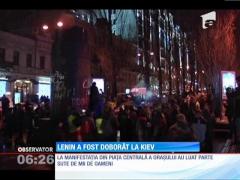 Lenin decapitat la Kiev! Un milion de ucraineni pregătesc revoluţia