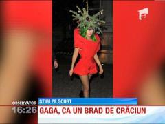 Lady Gaga, ca un brad de Crăciun