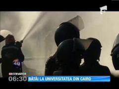 Bătăi la universitatea din Cairo