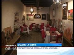 Cetatea Sighişoarei e gata de sărbătoare. Cât costă un sejur