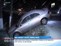 A ignorat toate semnele de circulaţie şi a făcut praf o ambulanţă