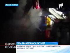 Casă transformată în torţă
