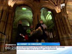 120 de oameni şi-au petrecut noaptea în Muzeul de Istorie Naturală din Londra