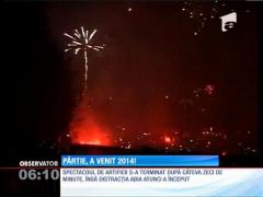 Munţii şi brazii au arătat SPECTACULOS în lumina artificiilor