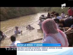 Tradiție care îți dă fiori, în Rusia! Botez la minus 17 grade