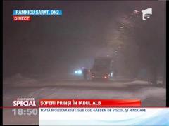 Prima zăpadă din an a blocat România!