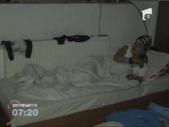 Oamenii străzii s-au refugiat în gări