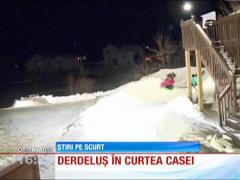 Derdeluş în curtea casei