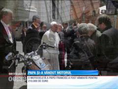 Motocicleta Papei Francisc a fost vândută la licitaţie