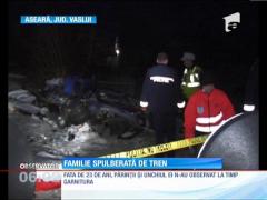 O fată de 24 de ani şi părinţii ei, omorâţi de tren