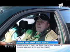 Vama Siret a fost blocată de sute de oameni