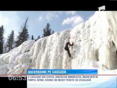 Escaladarea unei cascade îngheţate