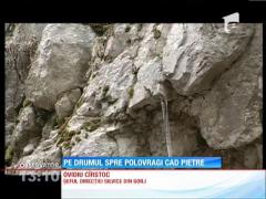 Pe drumul spre Polovragi cad pietre