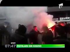 Fotbaliştii din Kosovo, pozează ca pistolarii