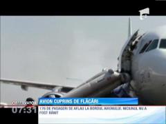 Avion cuprins de flăcări pe un aeroport din Nepal