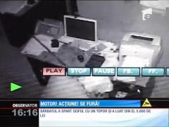 A furat cu totul un seif şi a încercat să-l spargă cu toporul, chiar în primărie!