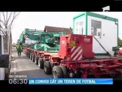 Un convoi de lungimea unui teren de fotbal străbate şoselele Franţei