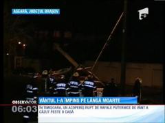 Cinci pescari erau să se înece în valurile mării din cauza rafalelor de vânt