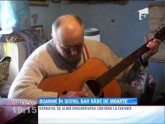 De 7 ani doarme într-un coşciug. Românul care vrea să îşi schimbe numele în Strigoi