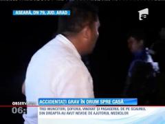 Cinci oameni au fost grav răniţi, pe o şosea din judeţul Arad.