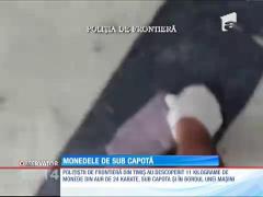 Monede de aur găsite sub capota unui autoturism