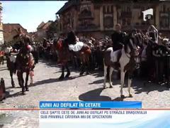 Paradă medievală în Braşov