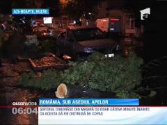 Furtunile au făcut prăpăd în mai multe zone ale ţării
