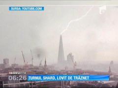 Imagini SF! Trăznetul a lovit cel mai înalt turn din Londra