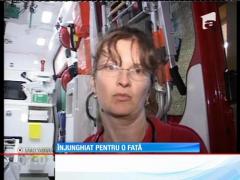 Un tânăr de 19 ani a fost înjunghiat de un rival în dragoste, chiar în faţa mătuşii sale