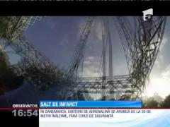 Salt în gol de la 30 de metri înălţime fără coradă de siguranţă