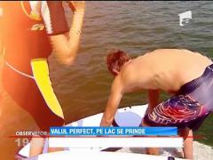 Wakesurf-ul, noua distracție pentru iubitorii sportului de apă