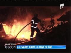 Dej: O familie a rămas pe drumuri după ce un incendiu de proporţii le-a distrus casa