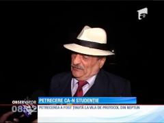 Traian Băsescu, petrecere ca-n studenţie la vila din Neptun