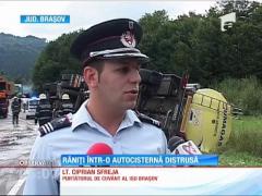 Răniți într-o autocisternă distrusă