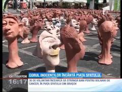 ”Corul inocenților” încântă Piaţa Sfatului din Braşov